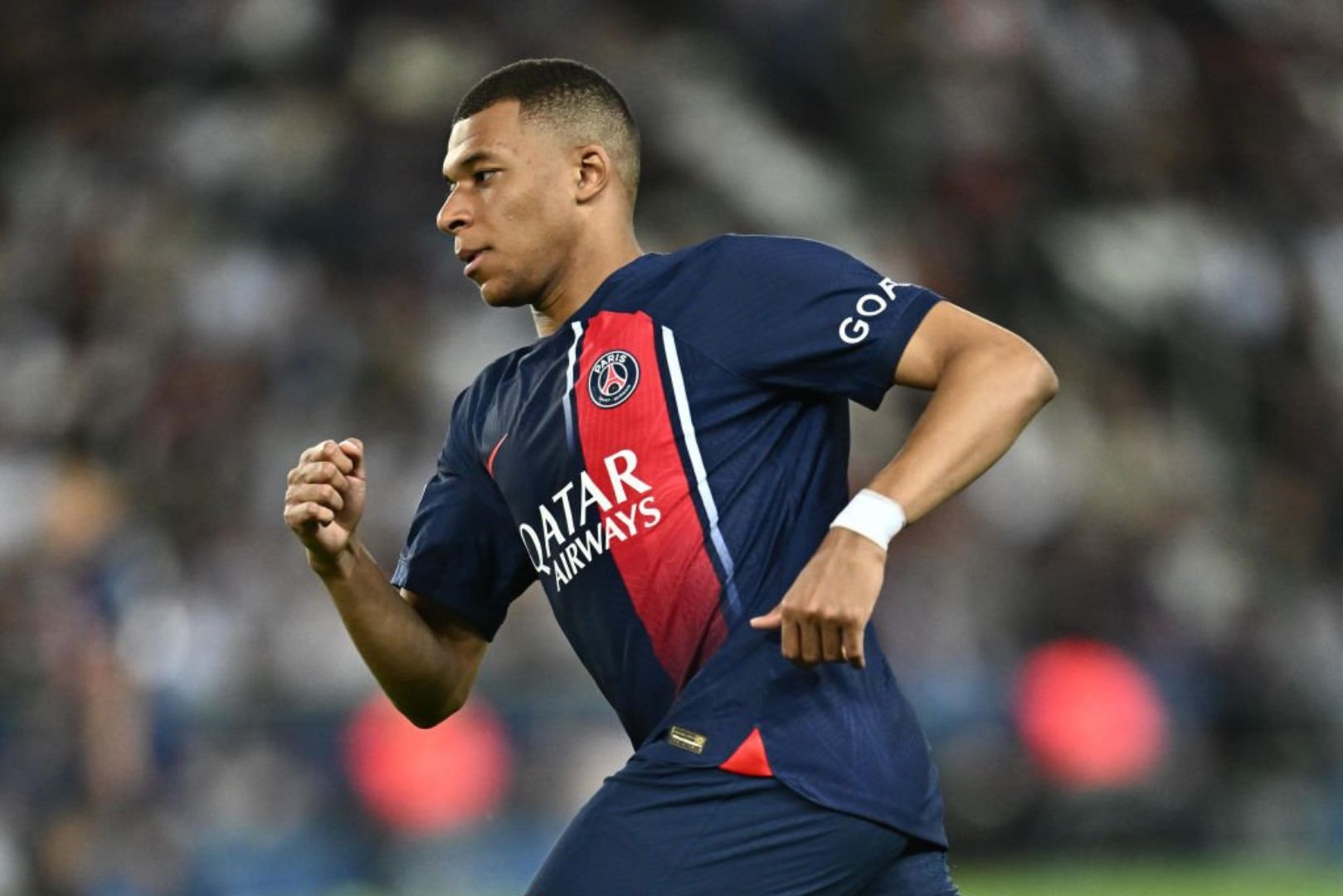Barcelona and PSG schedule talks to discuss potential transfer of ...