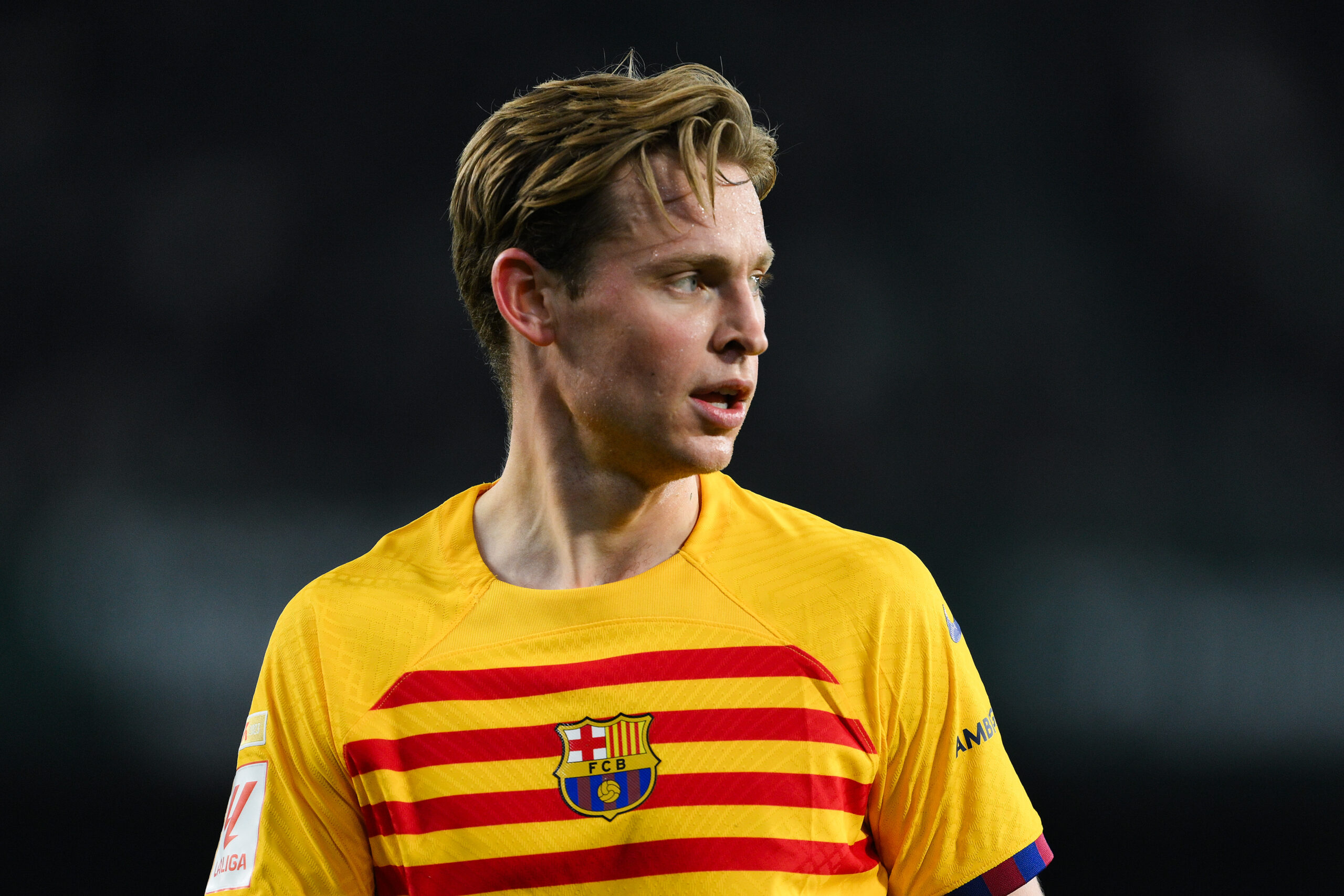 SEVILLE, SPAIN - JANUARY 21: Frenkie de Jong of FC Barcelona looks on during the LaLiga EA Sports match between Real Betis and FC Barcelona at Estadio Benito Villamarin on January 21, 2024 in Seville, Spain.