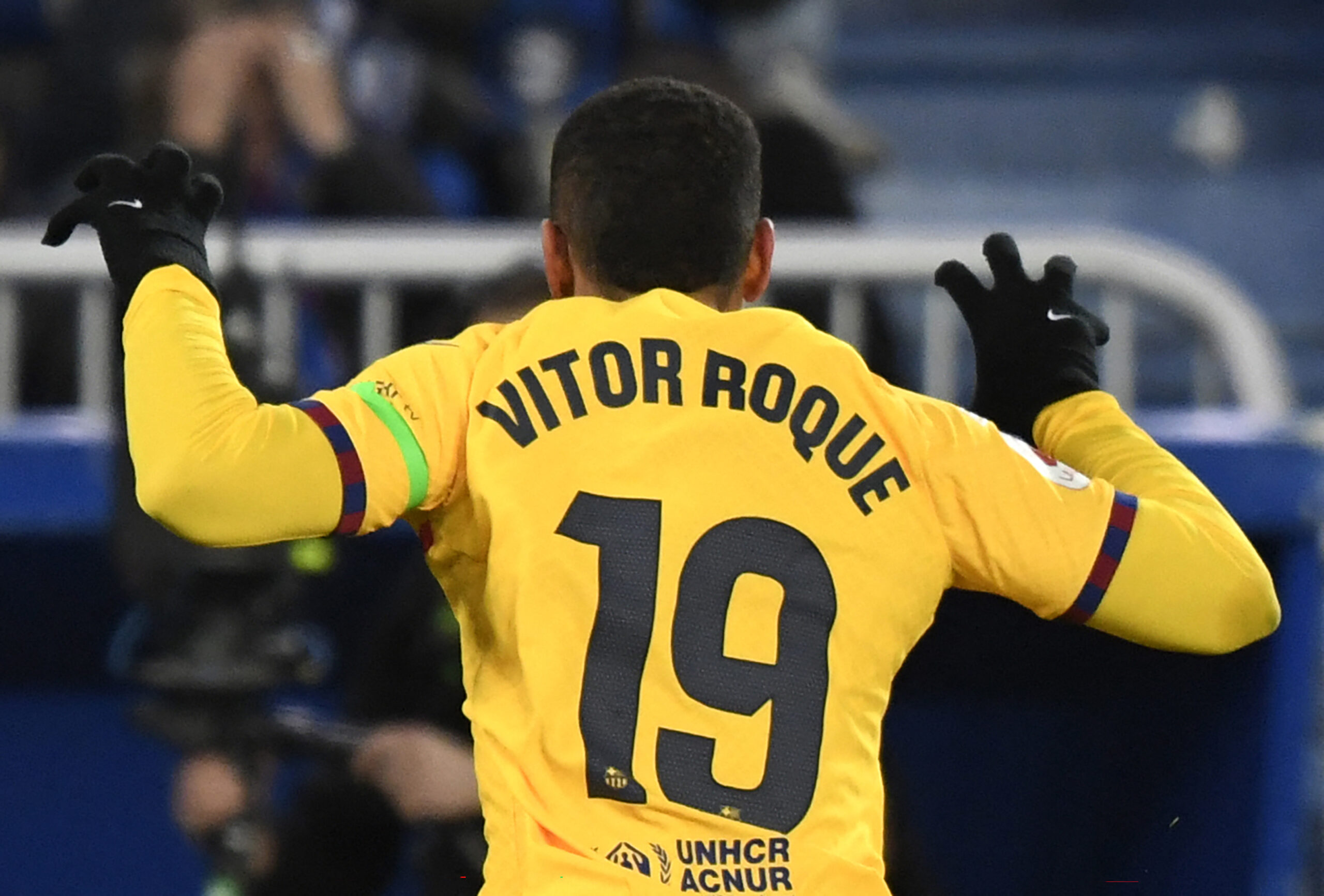 TOPSHOT - Barcelona's Brazilian forward #19 Vitor Roque celebrates scoring his team's third goal during the Spanish league football match between Deportivo Alaves and FC Barcelona at the Mendizorroza stadium in Vitoria on February 3, 2024.