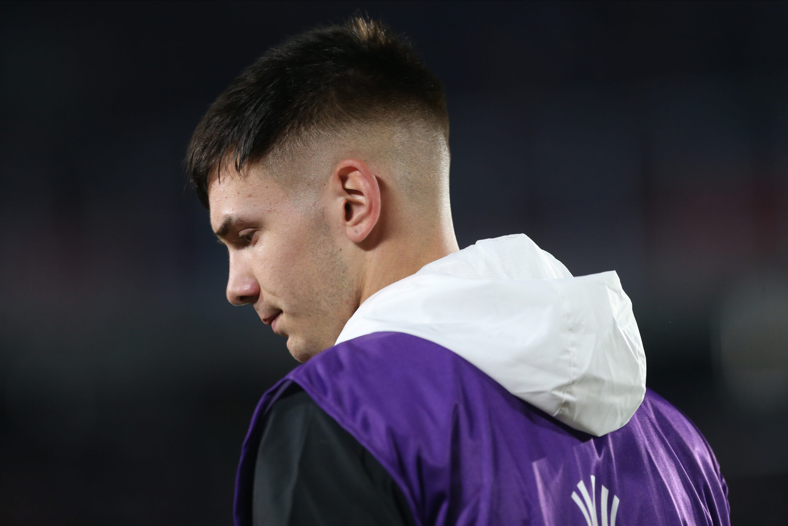 BUENOS AIRES, ARGENTINA - APRIL 11: Substitute player Franco Mastantuono of River Plate looks on during a Copa CONMEBOL Libertadores 2024 Group H match between River Plate and Nacional at Estadio Mas Monumental Antonio Vespucio Liberti on April 11, 2024 in Buenos Aires, Argentina.